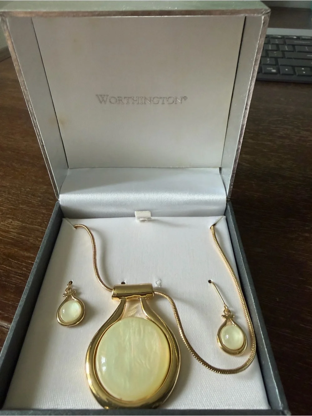 Worthington Gold Tone Mother of Pearl Necklace and Earring Set - Cream